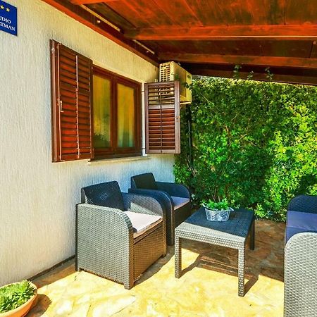 The Big Smile Apartments プーラ エクステリア 写真